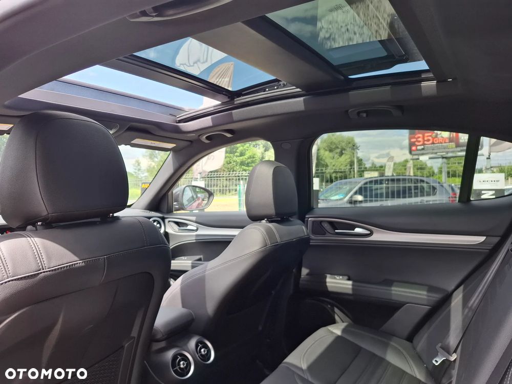 Alfa Romeo Stelvio 2.0 Turbo Veloce Q4 - 30