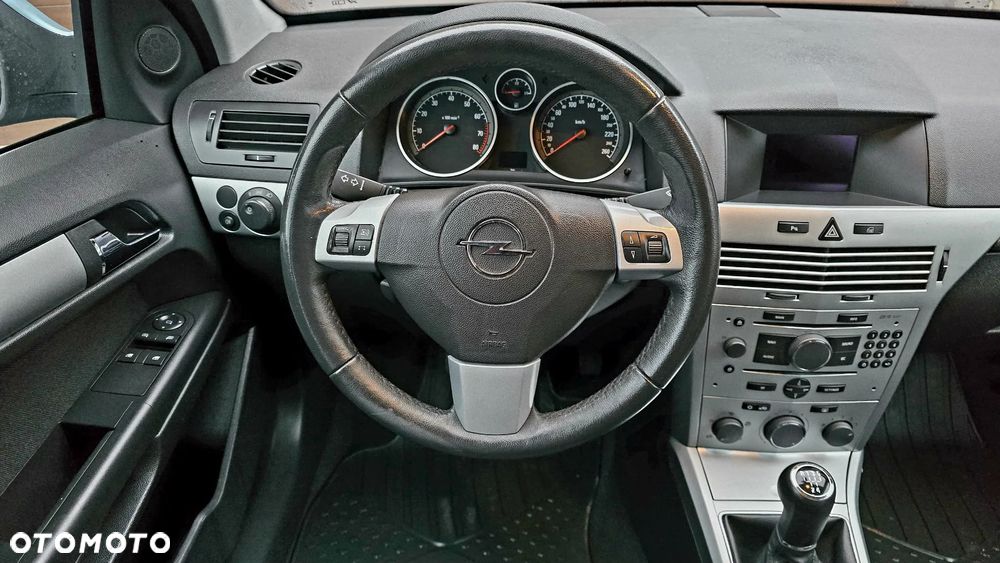 Opel Astra 1.6 Innovation - 14