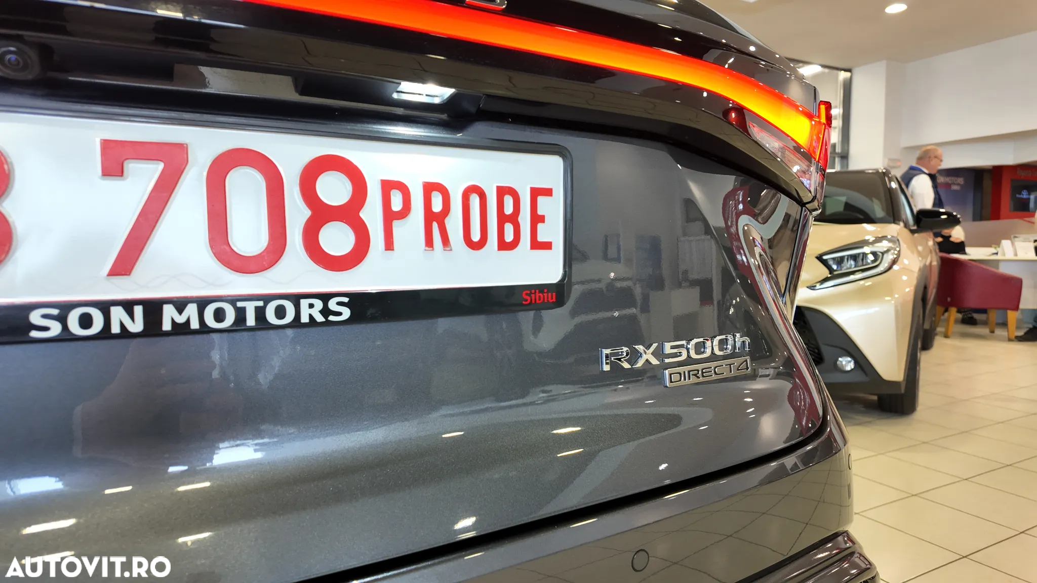 Lexus Seria RX - 11