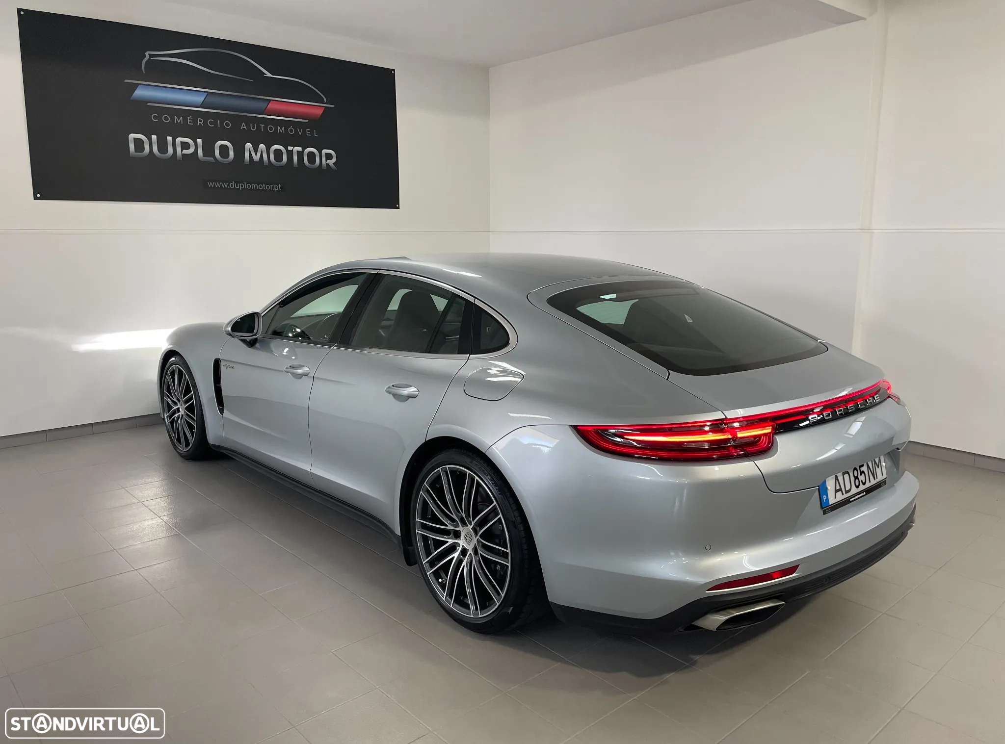 Porsche Panamera 4 E-Hybrid - 10