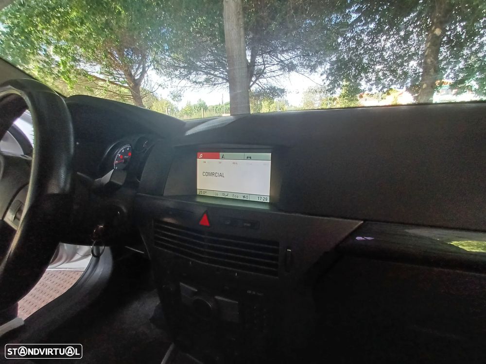 Opel Astra 2.0 T Cosmo - 12