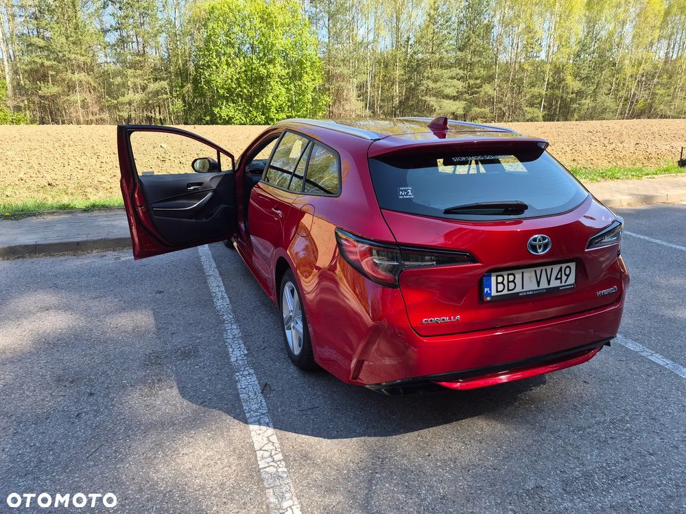 Toyota Corolla 2.0 Hybrid Executive - 16