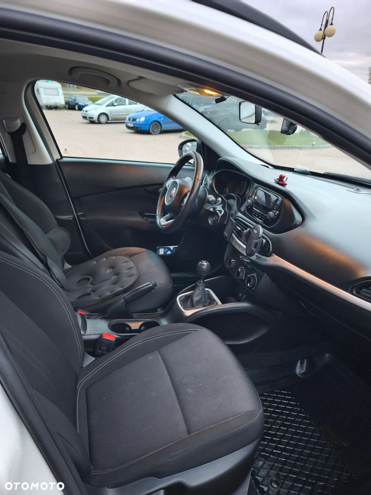 Fiat Tipo 1.4 T-Jet 16v Pop - 10