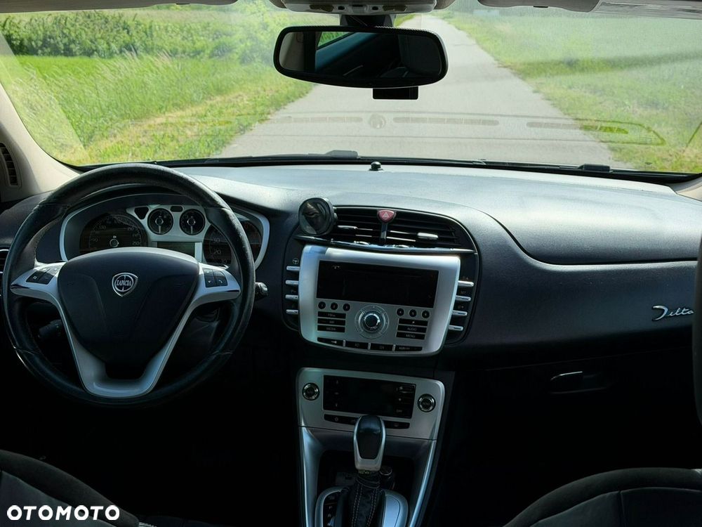 Lancia Delta 1.8 T-Jet Oro Sportronic - 21