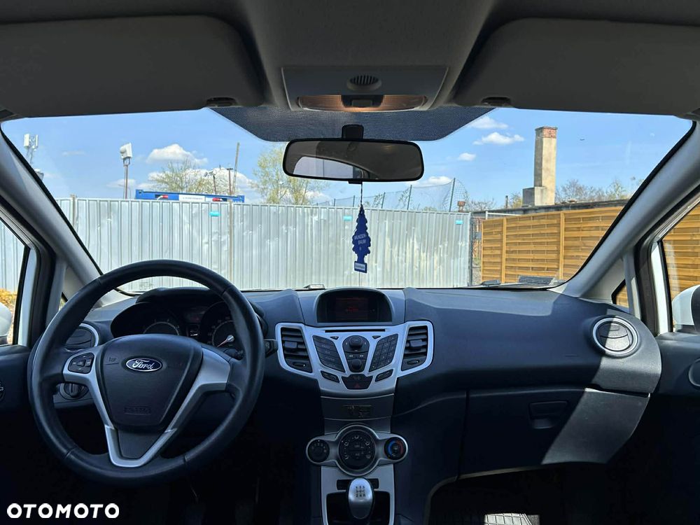 Ford Fiesta - 5