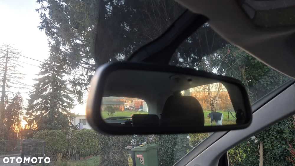 Mercedes-Benz Klasa B 180 CDI EU5 - 24