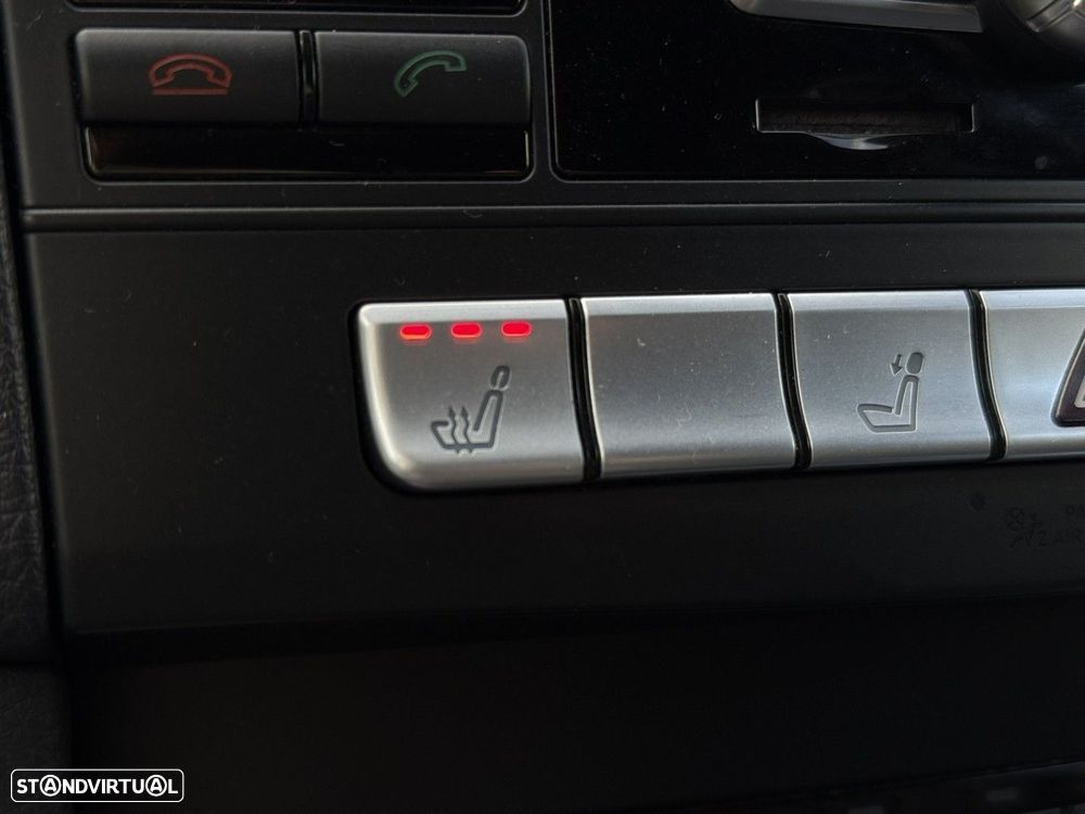 Mercedes-Benz E 300 Bluetec Hybrid Avantgarde - 16