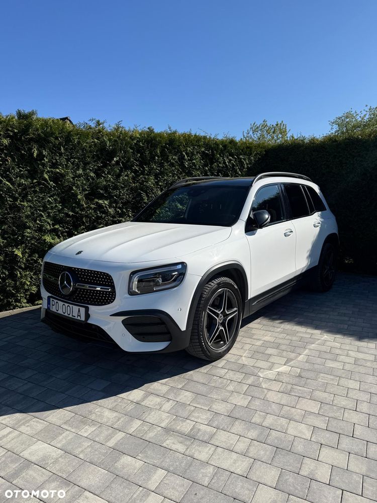 Mercedes-Benz GLB - 1