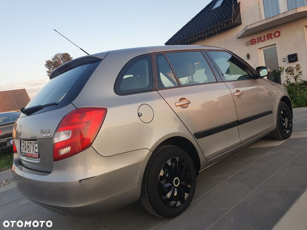 Skoda Fabia - 2