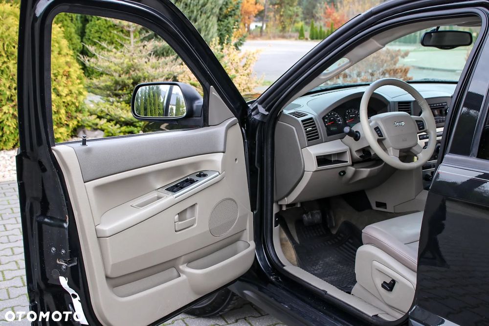 Jeep Grand Cherokee 4.7 V8 Limited - 29