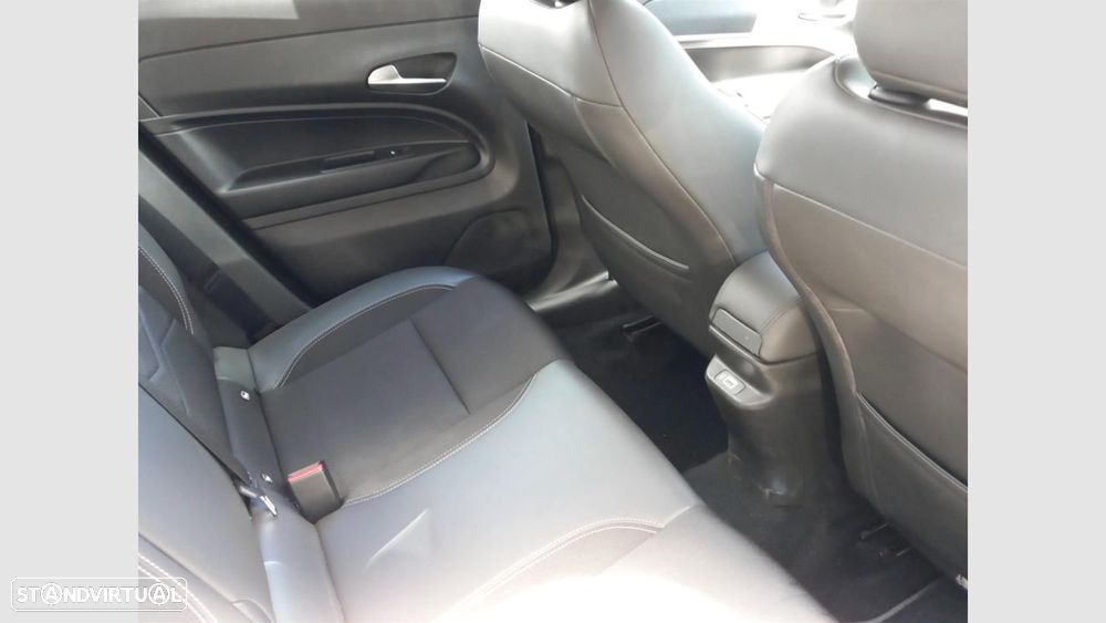 Jeep Avenger 1.2 GSE T3 Altitude - 18