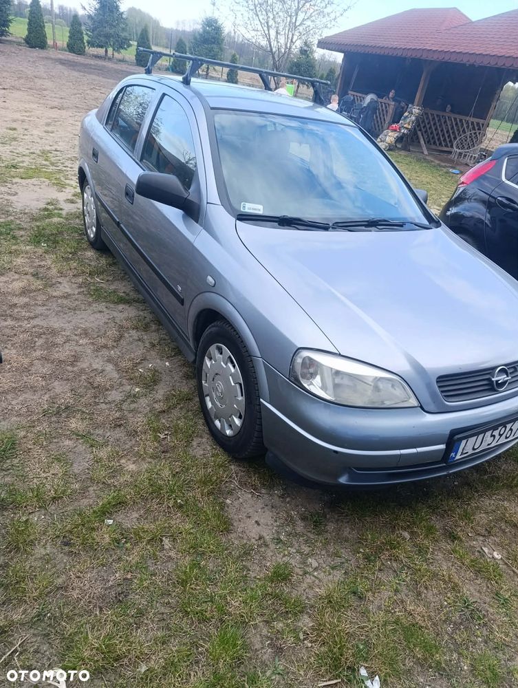 Opel Astra 1.4 Elegance - 1