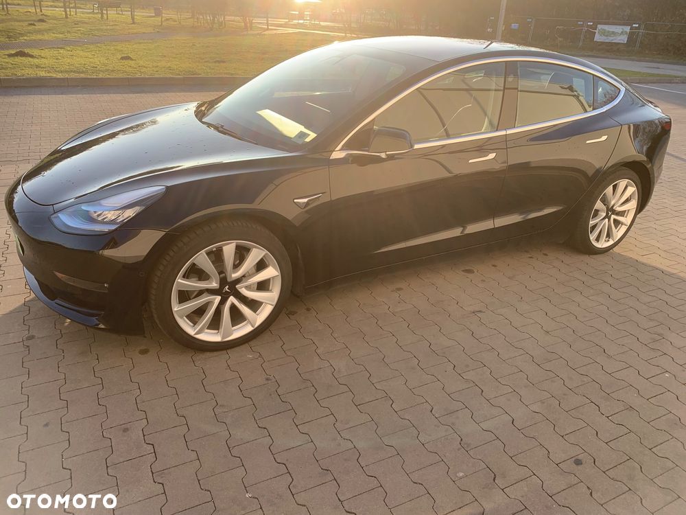 Tesla Model 3 - 14