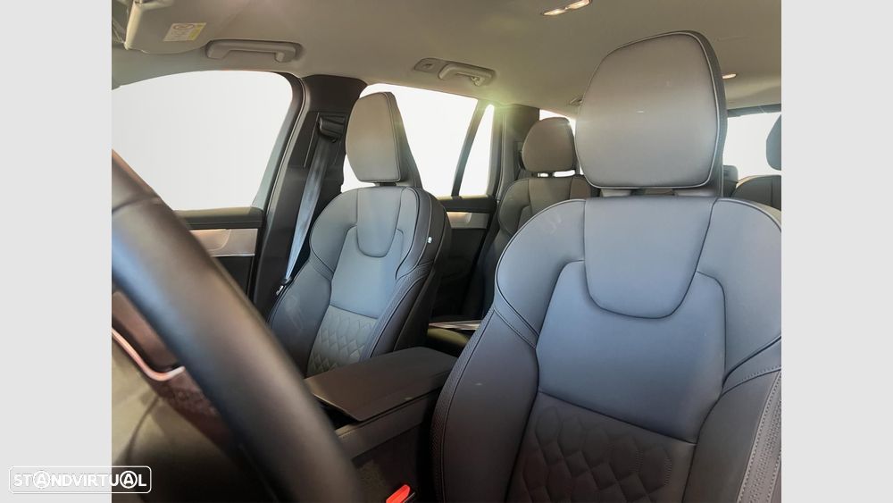 Volvo XC 90 2.0 T8 PHEV Core AWD - 11