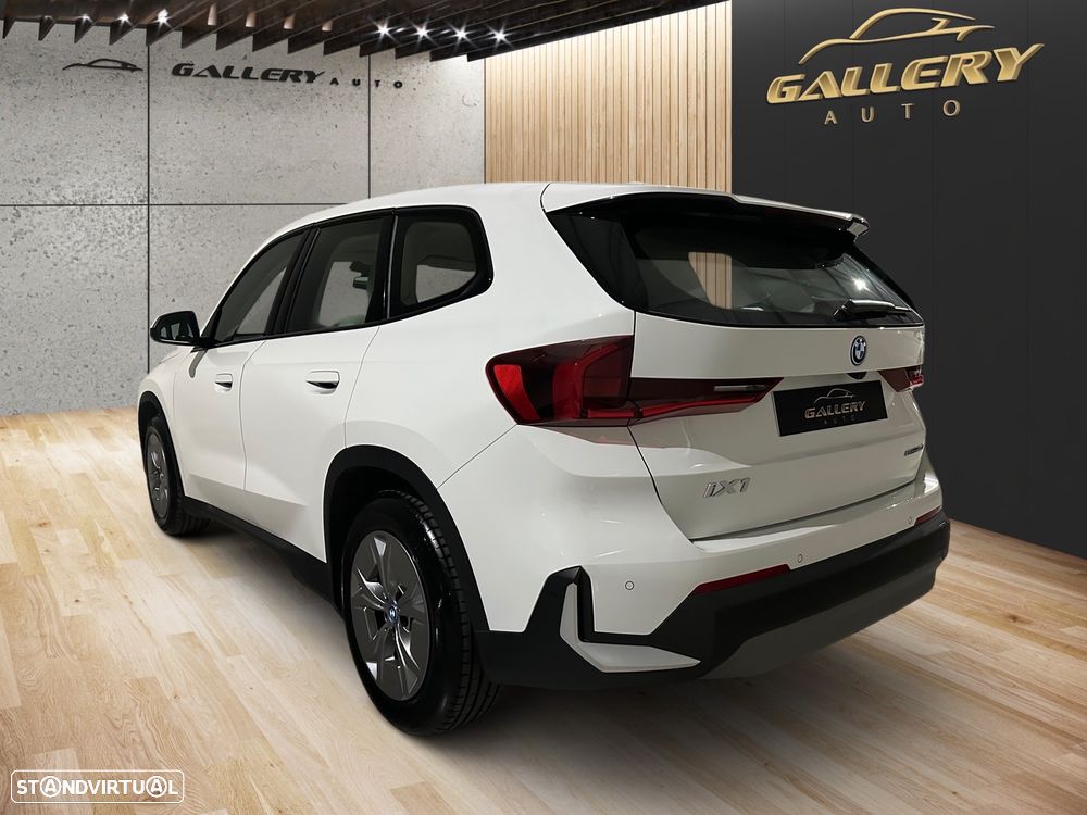 BMW iX1 eDrive20 - 5