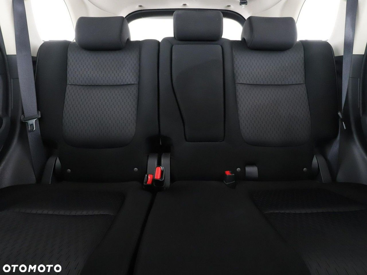 Mitsubishi Outlander - 18