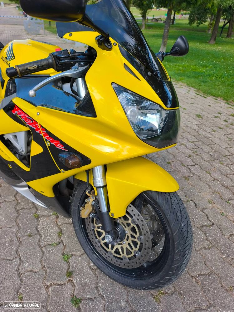 Honda CBR 900 RR - 7