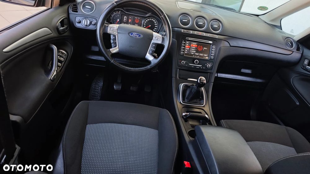Ford Galaxy 2.0 Titanium - 28