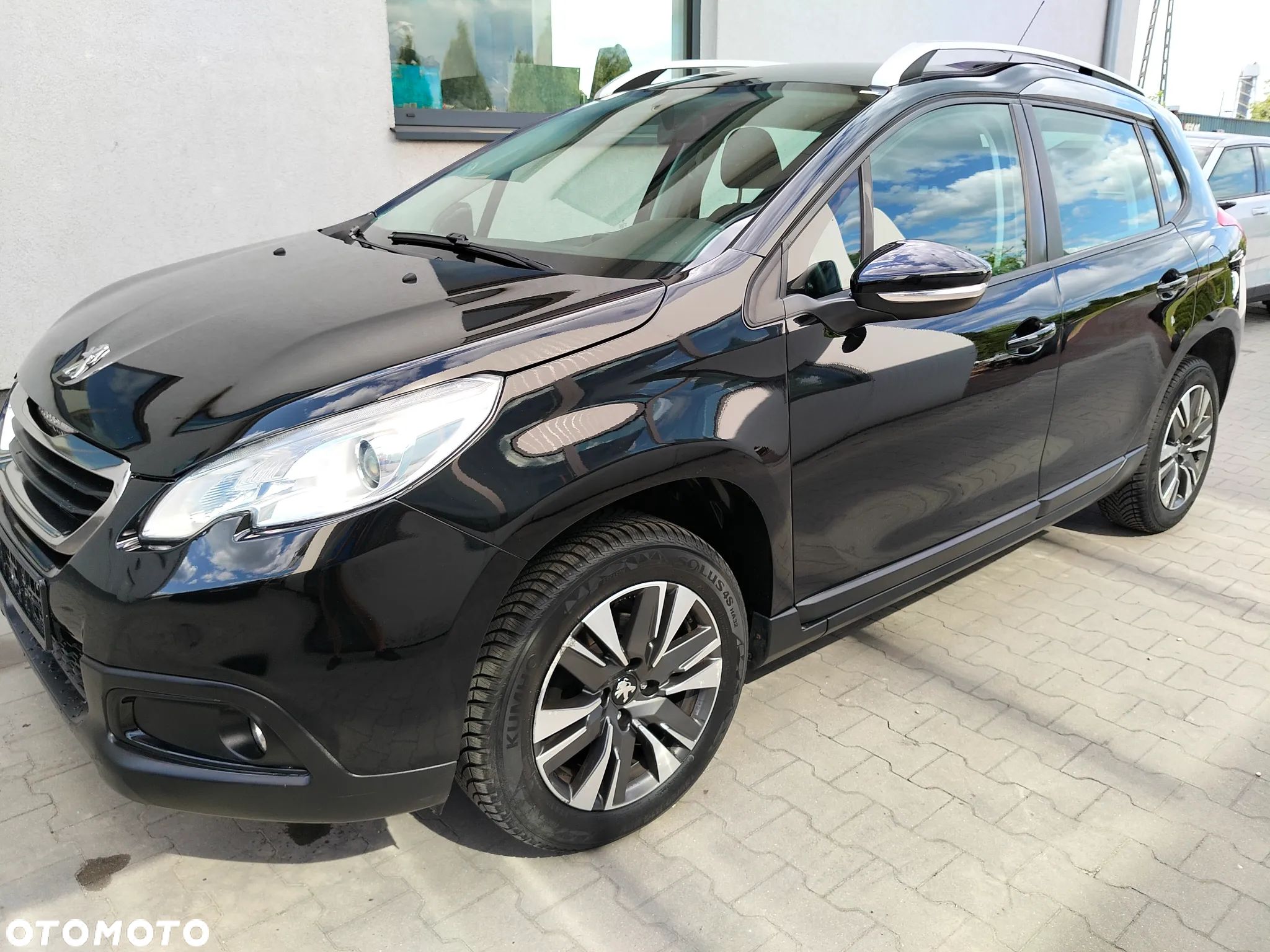 Peugeot 2008 PureTech 82 Signature - 1