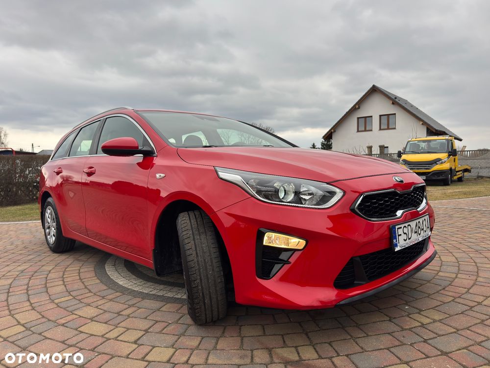 Kia Ceed - 9