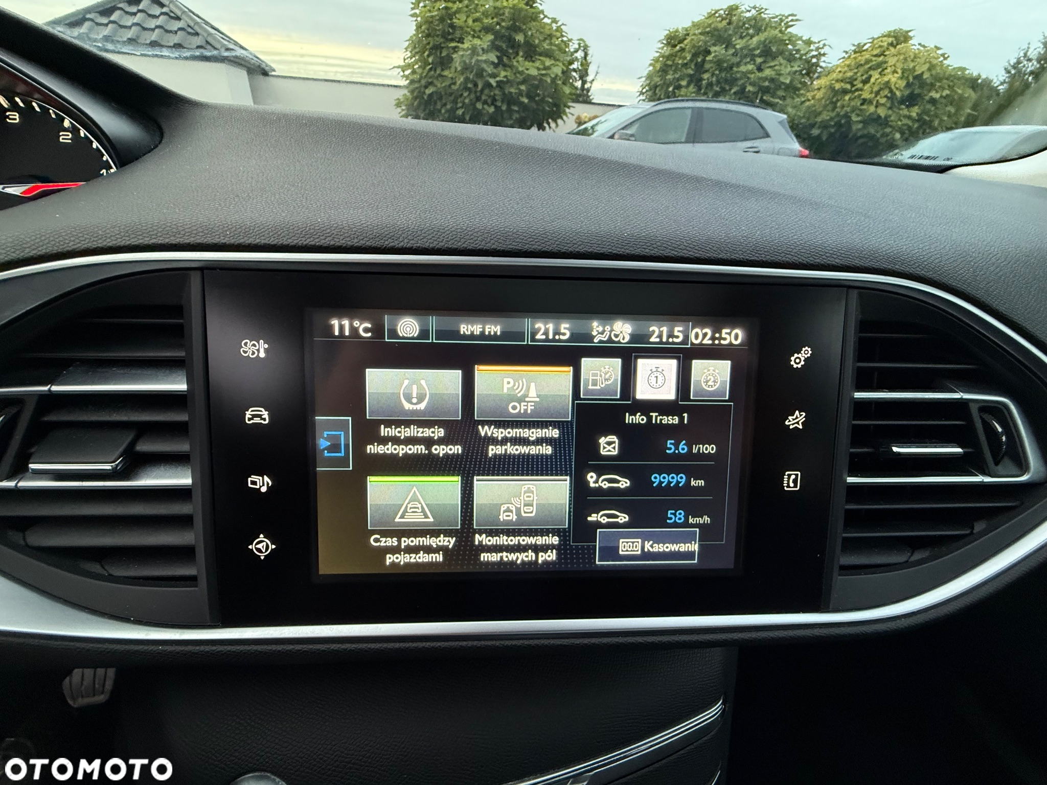 Peugeot 308 1.6 BlueHDi Allure S&S - 20