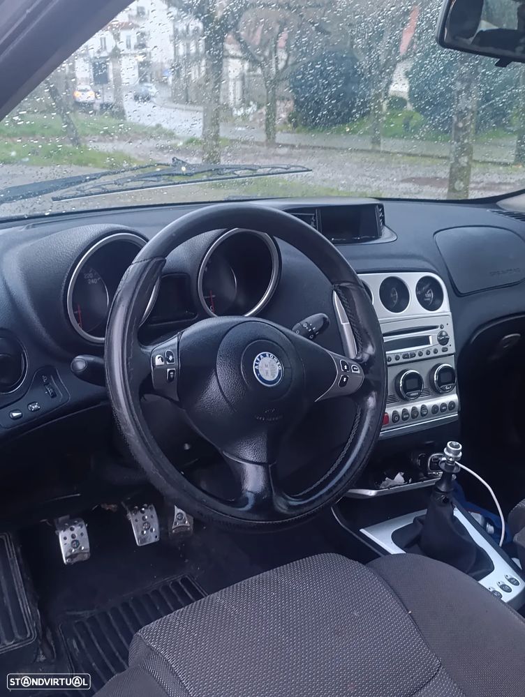 Alfa Romeo 156 1.9 JTD 16V Progression - 5