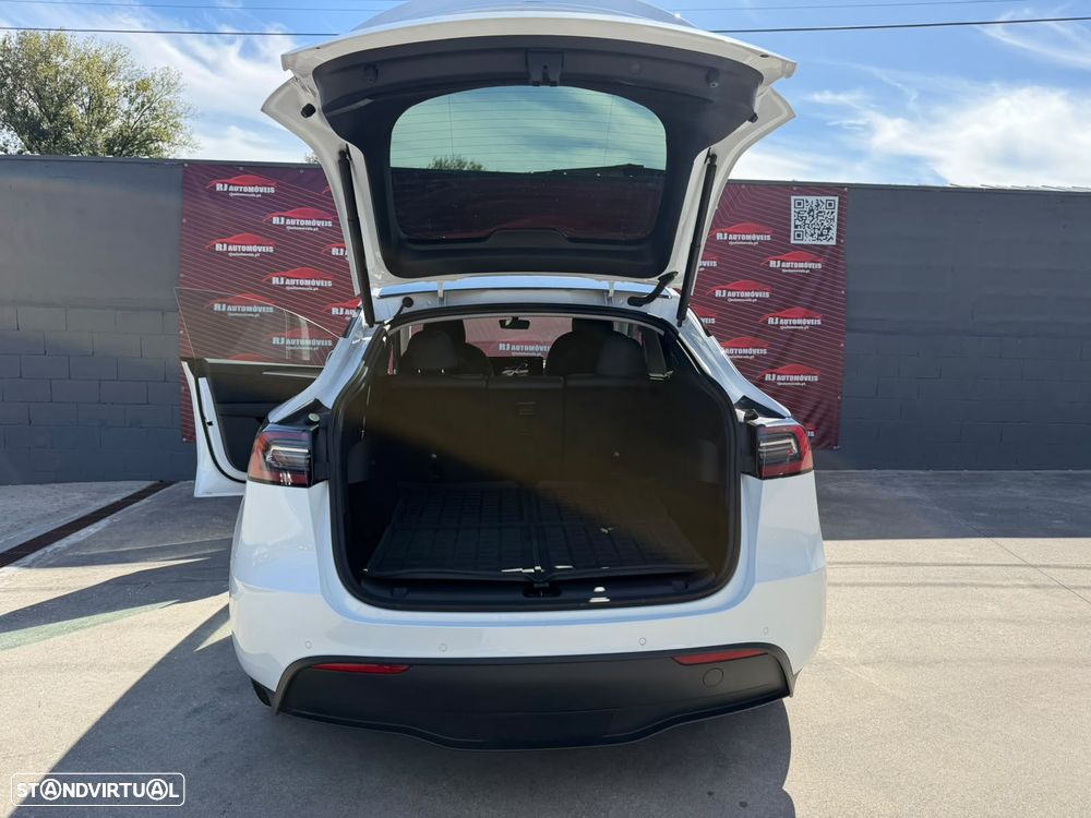 Tesla Model Y Long Range Tração Integral - 31
