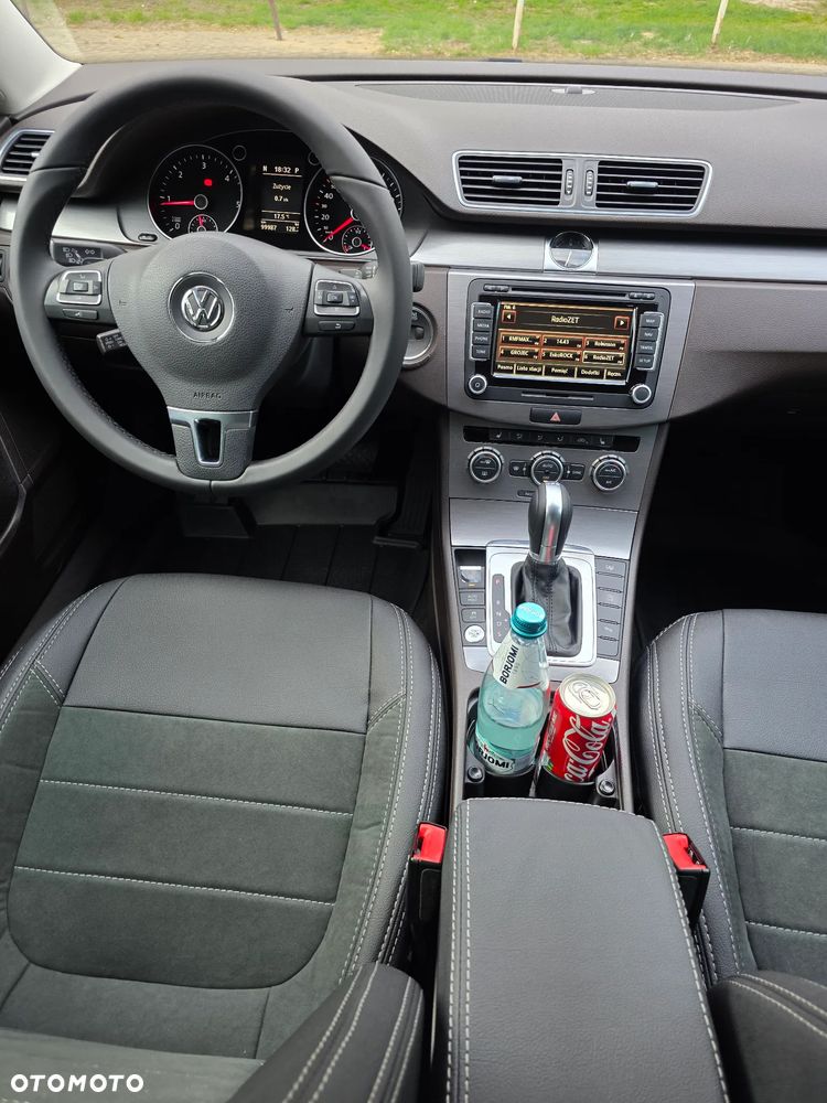 Volkswagen Passat 2.0 TDI Comfortline DSG - 40