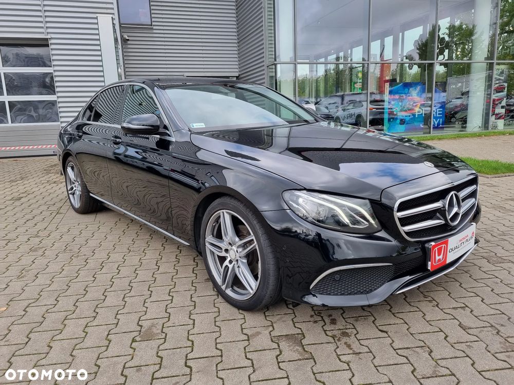 Mercedes-Benz Klasa E 220 d Business Edition 9G-TRONIC - 3