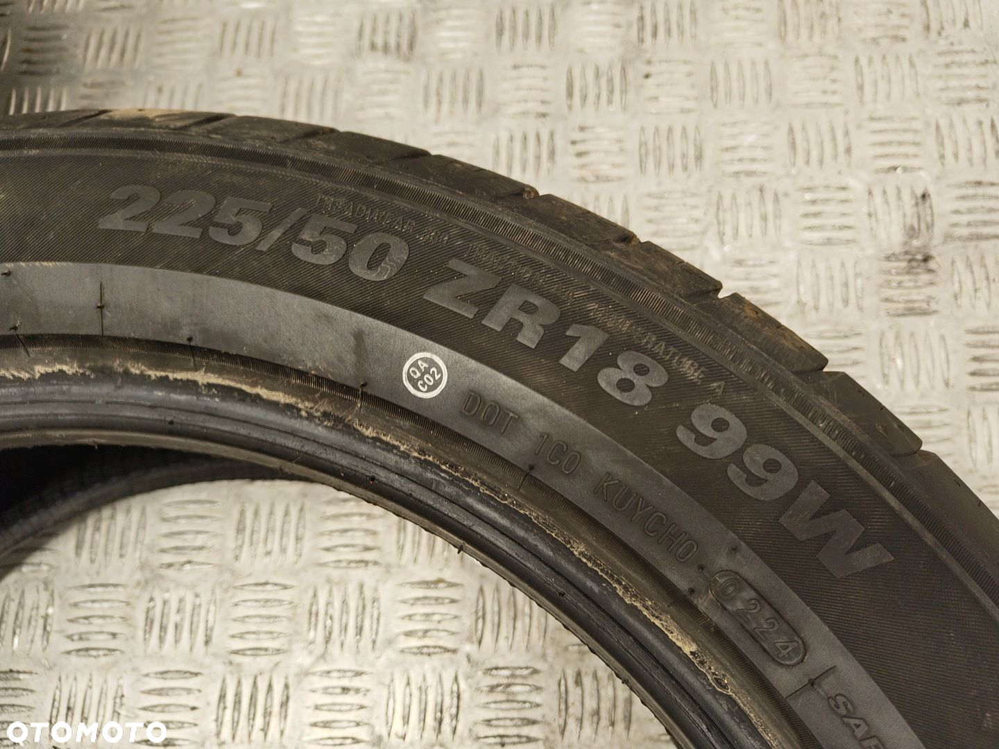 OPONY LETNIE KUMHO ECSTA HS52 225/50R18 KOMPLET - 6