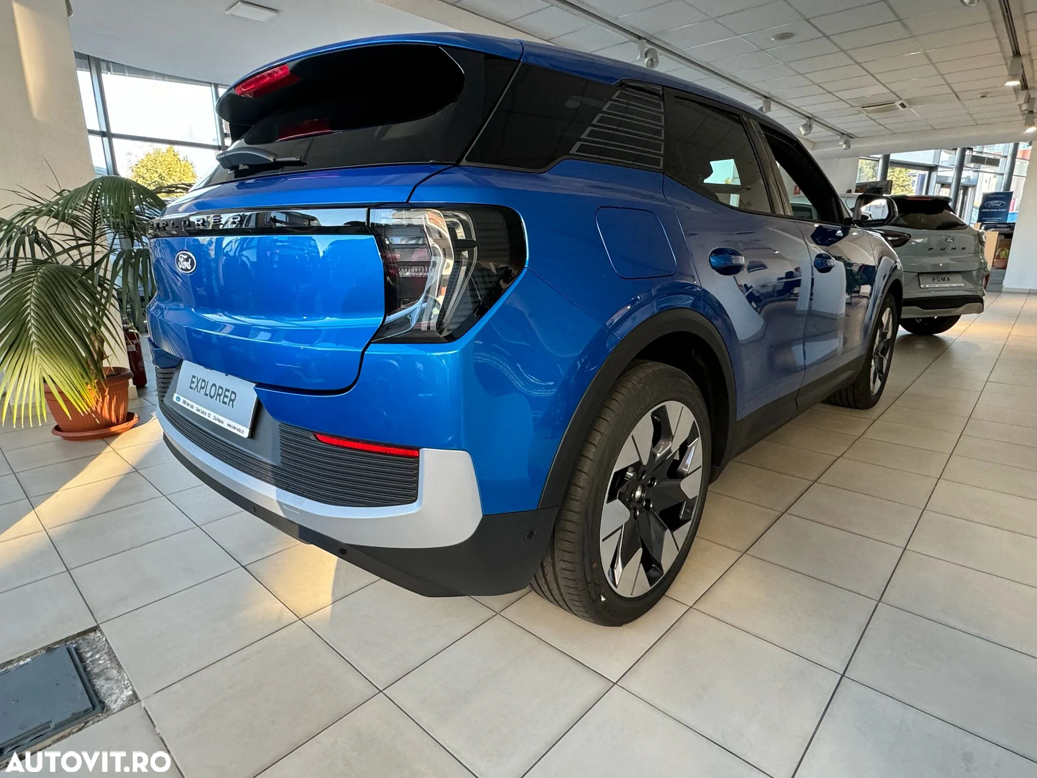 Ford Explorer RWD 77 kWh Extended Range Select - 5