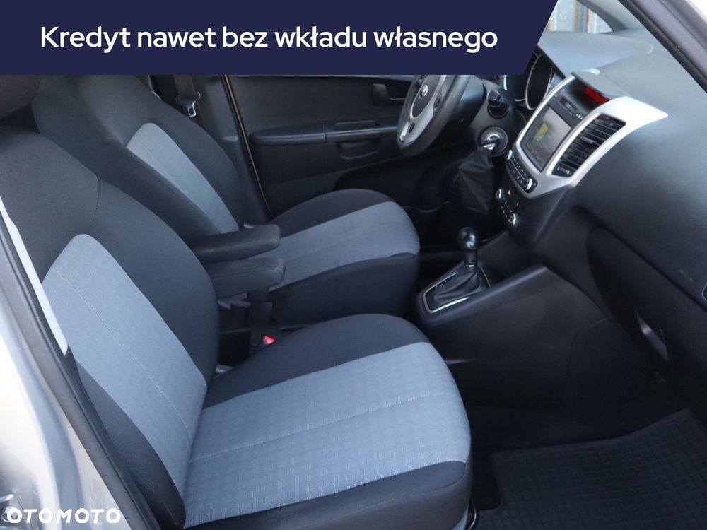 Kia Venga - 11