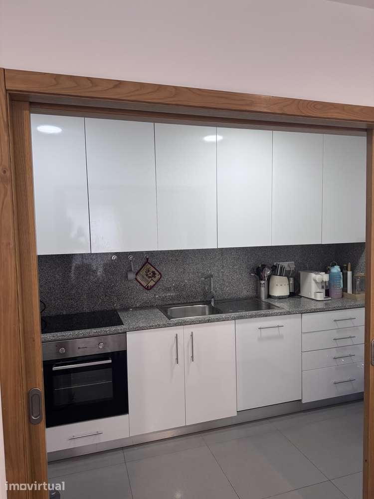 Apartamento T2 com garagem e terraço na Maia - Grande imagem: 3/6