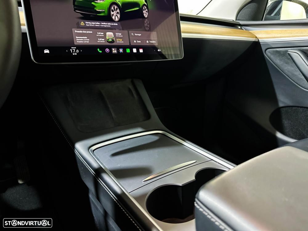 Tesla Model Y Long Range Dual Motor AWD - 45