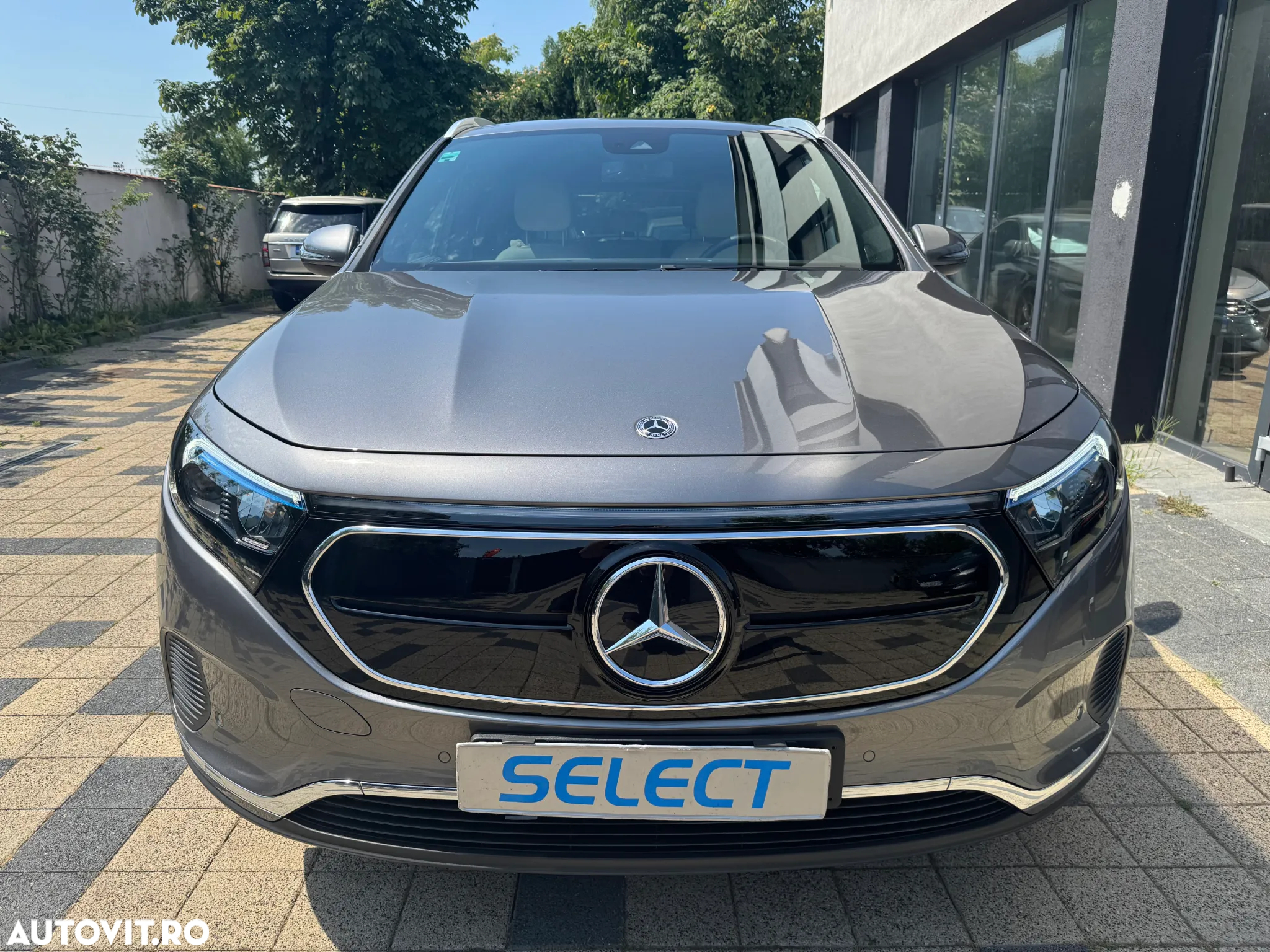 Mercedes-Benz EQA 300 4MATIC - 3