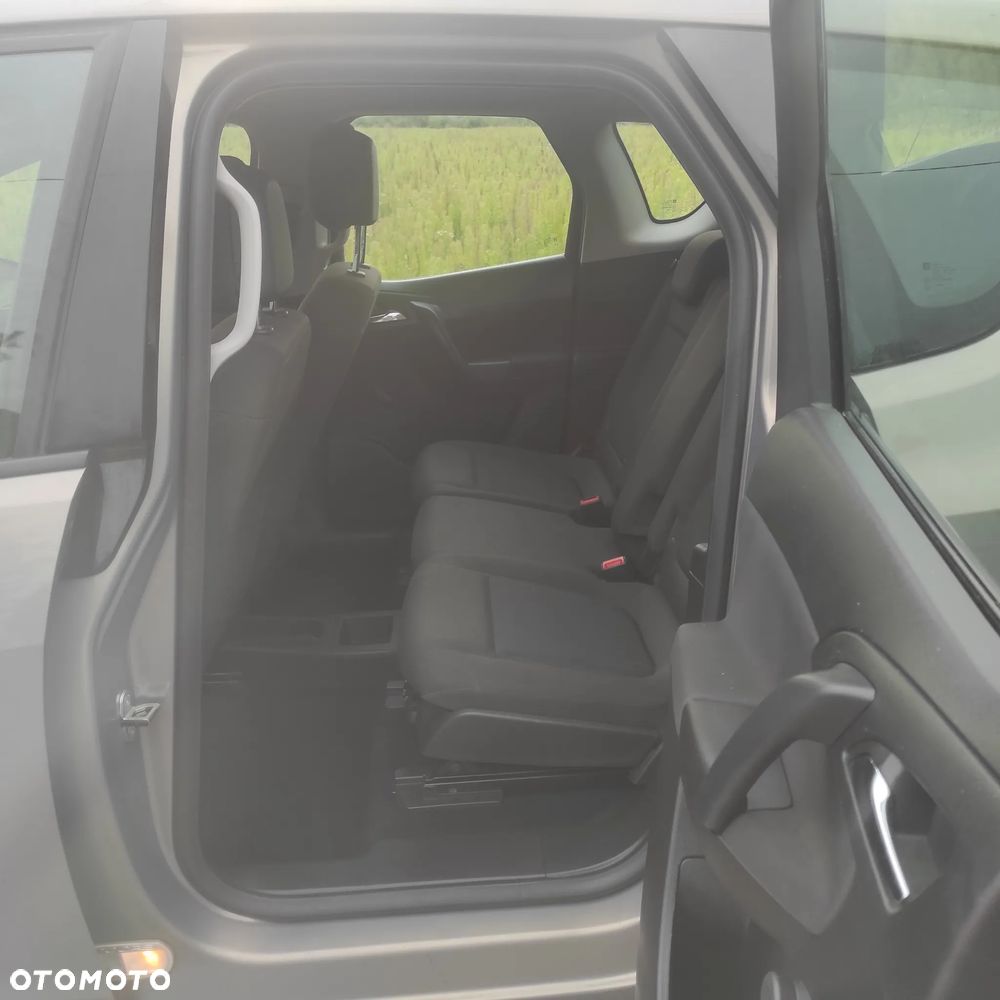 Opel Meriva - 17