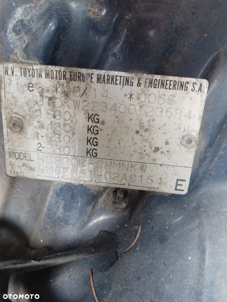 TOYOTA YARIS VERSO I 99 - 03  - OSŁONA PRZECIWSŁONECZNA PRAWA LEWA - 23