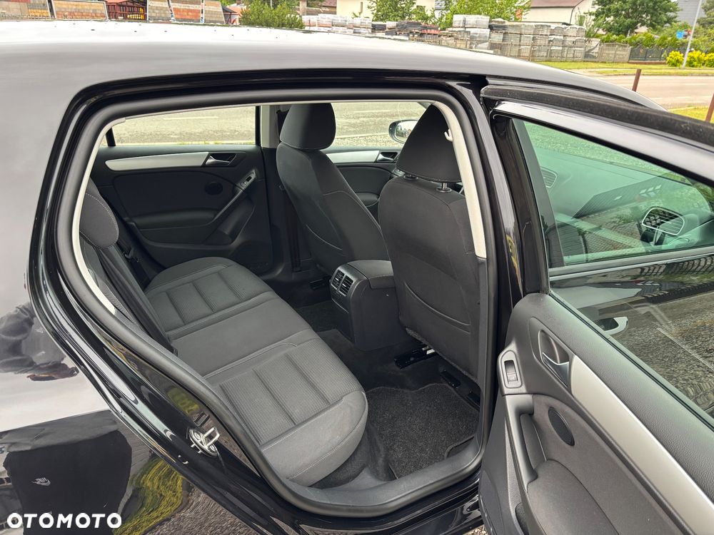 Volkswagen Golf - 14