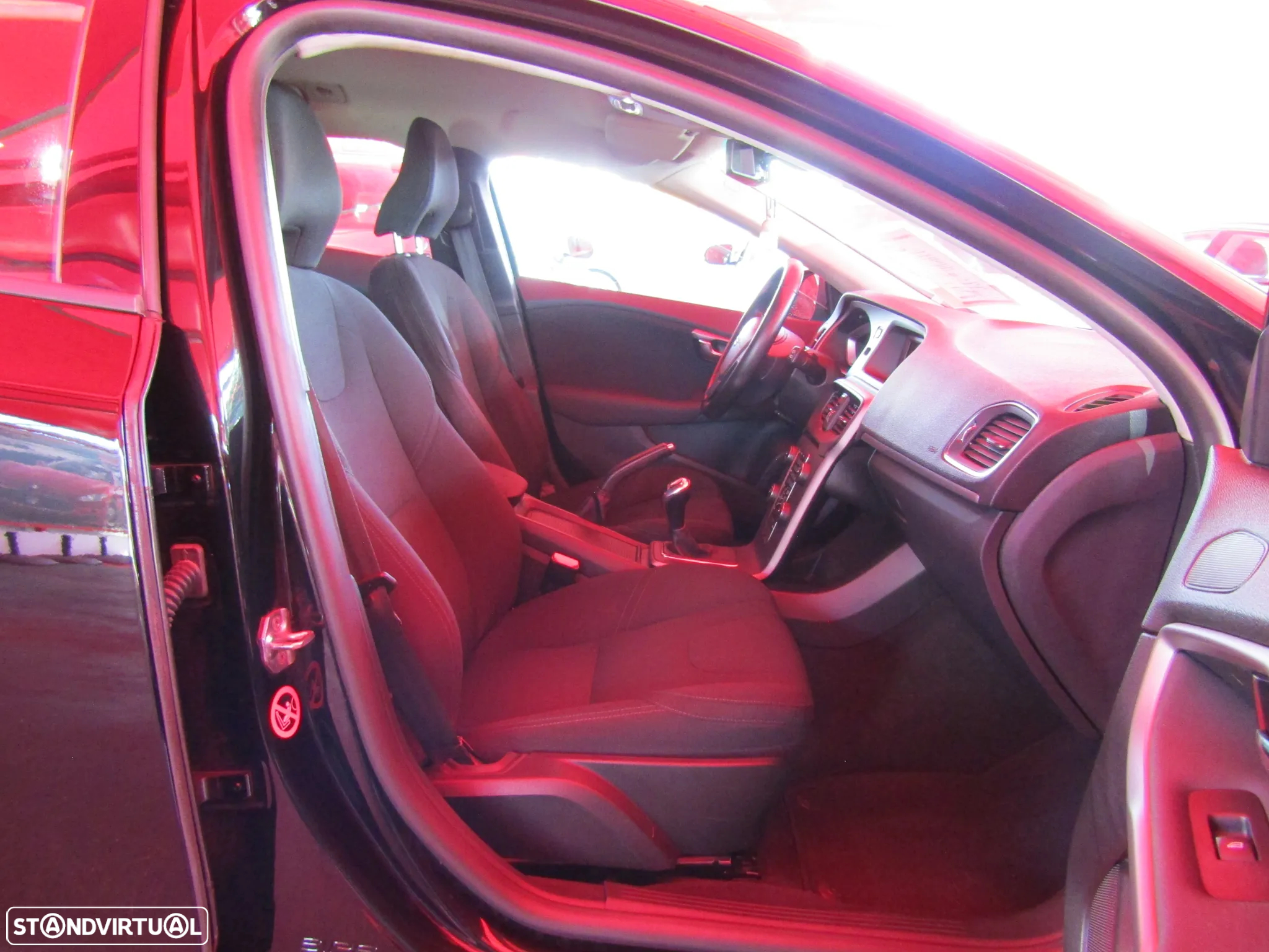 Volvo V40 2.0 D2 Kinetic - 10