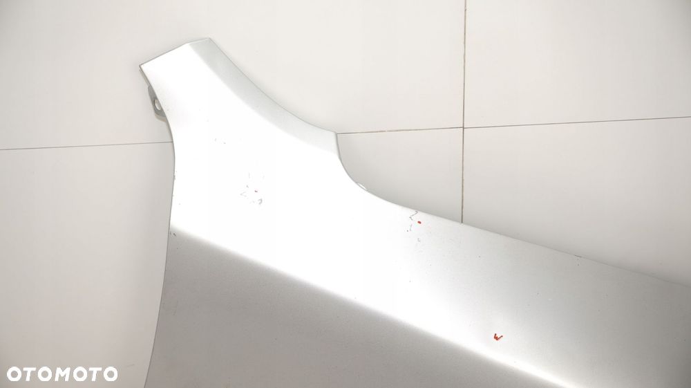 BŁOTNIK PRAWY PRZÓD SKODA OCTAVIA II 08-13R LA7W - 7