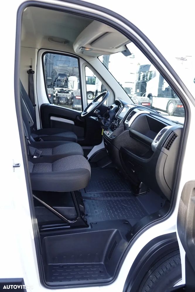 Fiat DUCATO MAXI / CONTAINER / 750 KG LIFT / GVWR: 3500 KG / MANUAL / 2021 - 36