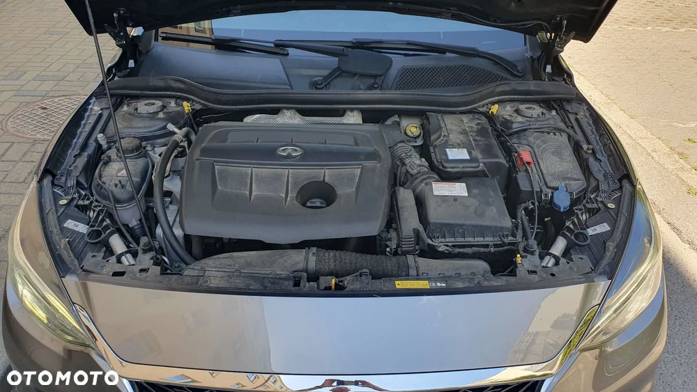 Infiniti Q30 1.5d DCT Business - 11
