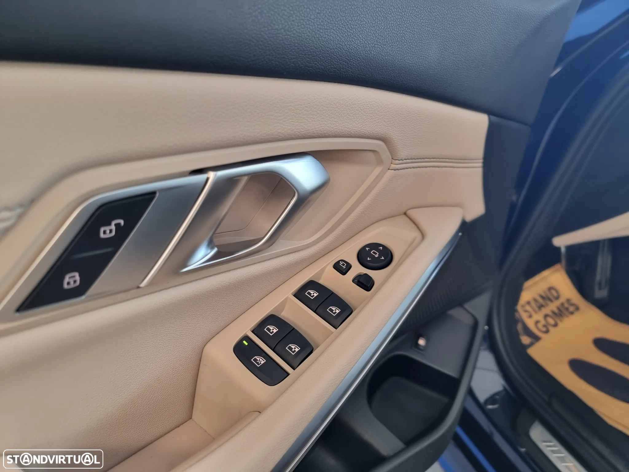 BMW 330 e Pack Desportivo M Auto - 12