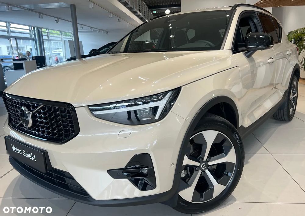 Volvo XC 40 B4 AWD Ultimate Dark - 3