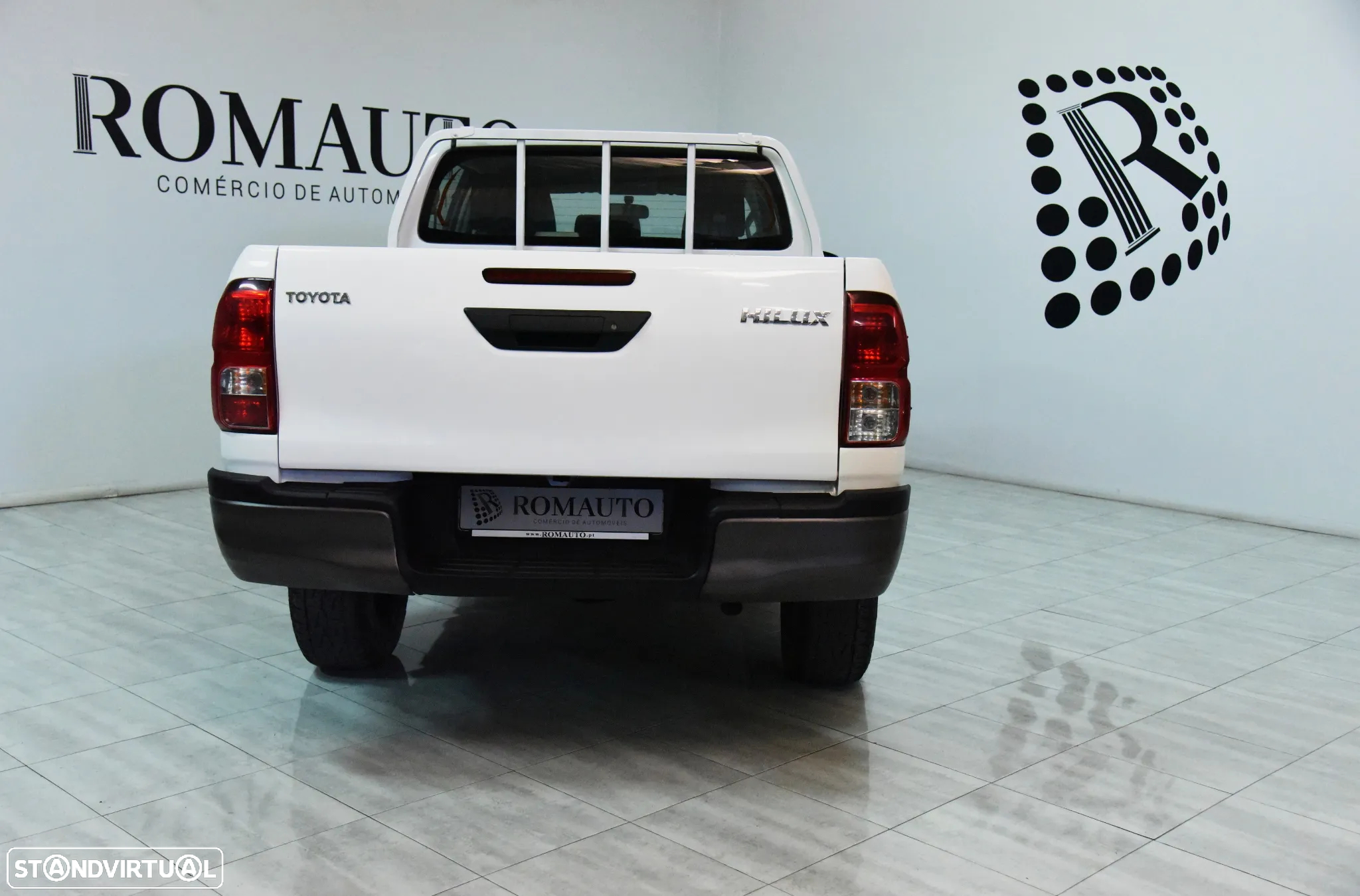Toyota Hilux 2.4 D-4D 4WD Tracker - 8