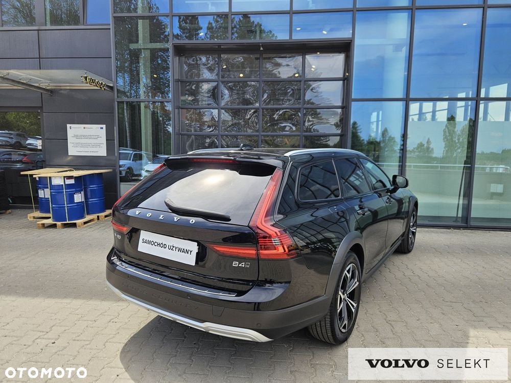 Volvo V90 Cross Country - 8