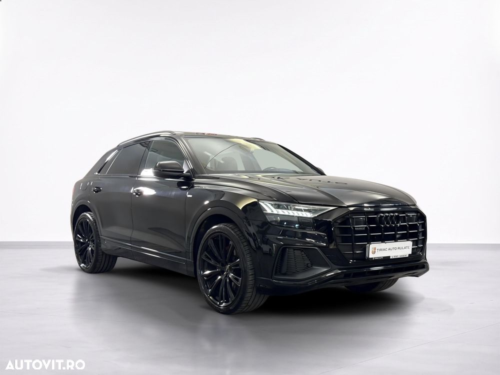 Audi Q8 - 8