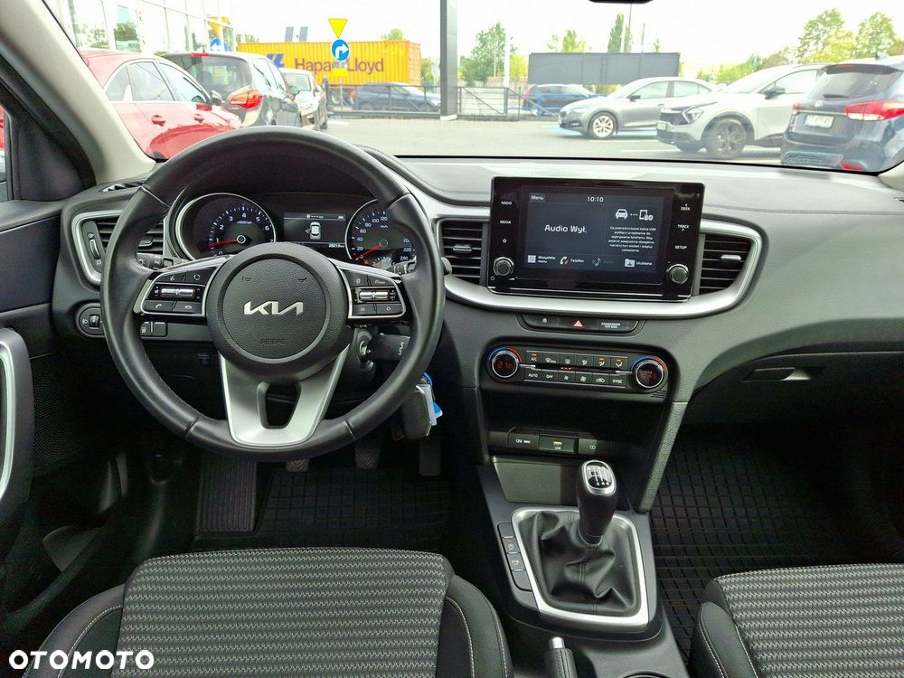 Kia XCeed - 14