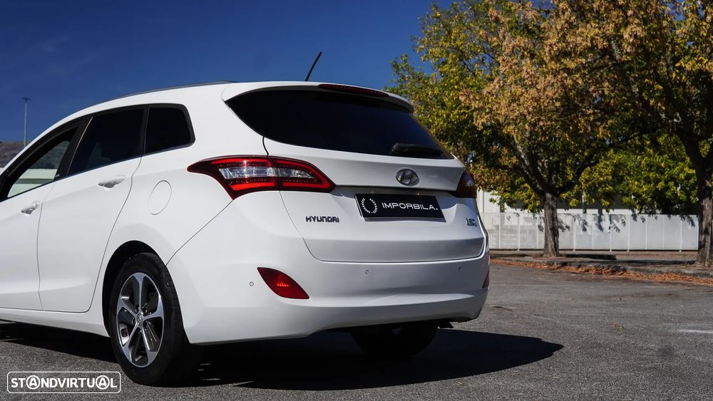Hyundai i30 1.6 CRDI Blue GO!+ - 18