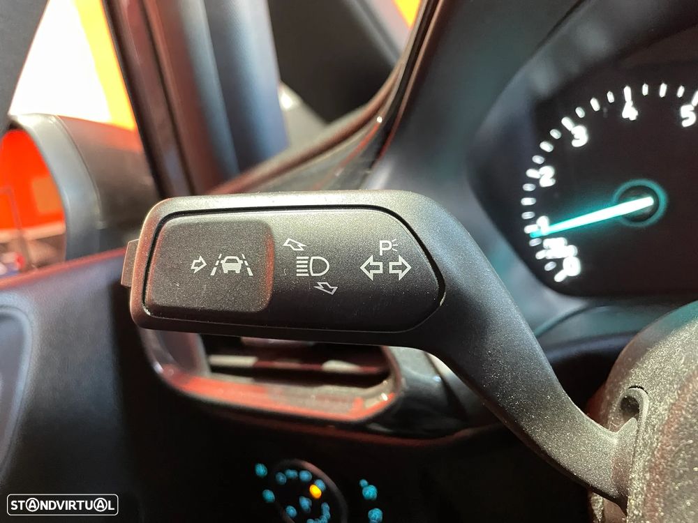 Ford Fiesta 1.0 EcoBoost S&S ST-LINE - 10